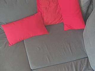 voyeurcam-julmodels-living-7