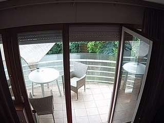 voyeurcam-julmodels-living-7