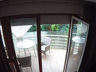 voyeurcam-julmodels-living-7