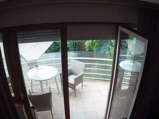 voyeurcam-julmodels-living-7