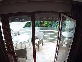 voyeurcam-julmodels-living-7