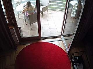 voyeurcam-julmodels-living-7