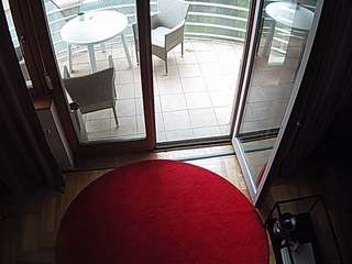 voyeurcam-julmodels-living-7