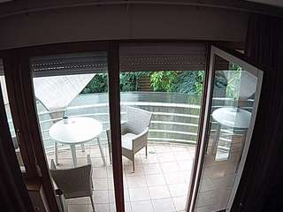 voyeurcam-julmodels-living-7