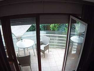 voyeurcam-julmodels-living-7