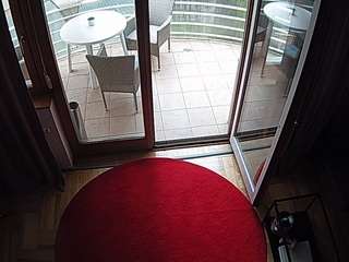 voyeurcam-julmodels-living-7