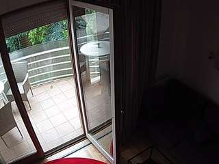 voyeurcam-julmodels-living-7