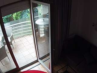 voyeurcam-julmodels-living-7