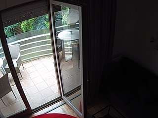 voyeurcam-julmodels-living-7