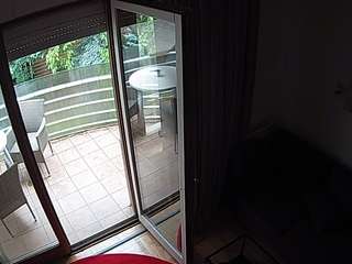 voyeurcam-julmodels-living-7