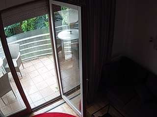 voyeurcam-julmodels-living-7
