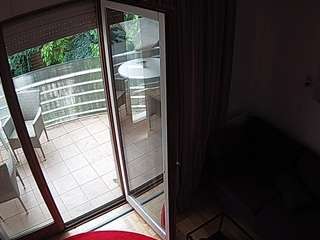 voyeurcam-julmodels-living-7