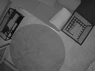 voyeurcam-julmodels-living-7