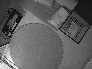 voyeurcam-julmodels-living-7