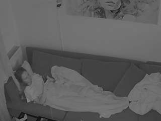 voyeurcam-julmodels-living-7