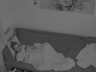 voyeurcam-julmodels-living-7