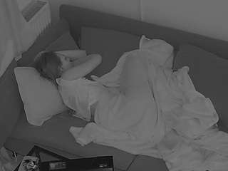 voyeurcam-julmodels-living-7
