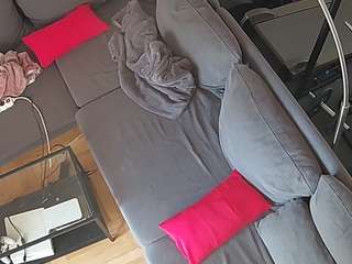 voyeurcam-julmodels-living-7