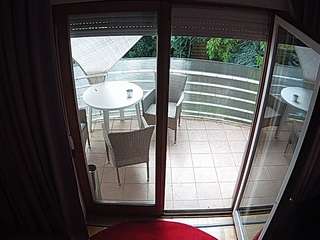 voyeurcam-julmodels-living-7