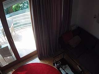 voyeurcam-julmodels-living-7
