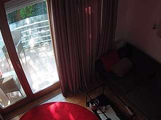 voyeurcam-julmodels-living-7