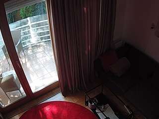 voyeurcam-julmodels-living-7