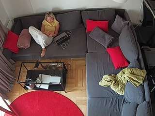 voyeurcam-julmodels-living-7