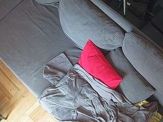 voyeurcam-julmodels-living-7