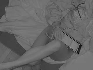 voyeurcam-julmodels-living-7