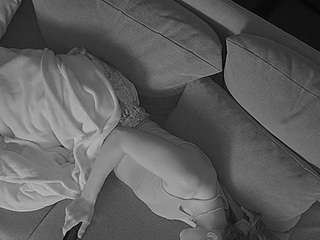 voyeurcam-julmodels-living-7 Webcam Model Profile
