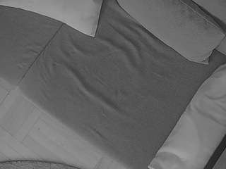 voyeurcam-julmodels-living-7