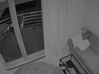 voyeurcam-julmodels-living-7