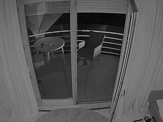 voyeurcam-julmodels-living-7