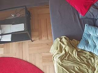 voyeurcam-julmodels-living-7