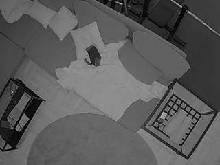 voyeurcam-julmodels-living-7