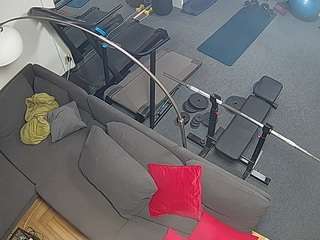 voyeurcam-julmodels-living-7