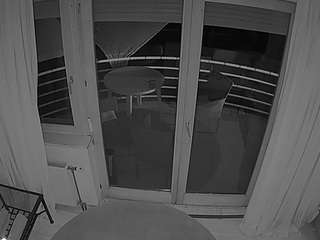 voyeurcam-julmodels-living-7