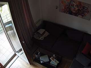 voyeurcam-julmodels-living-7