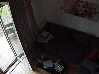 voyeurcam-julmodels-living-7
