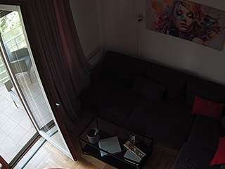 voyeurcam-julmodels-living-7