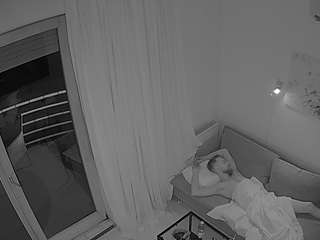 voyeurcam-julmodels-living-7