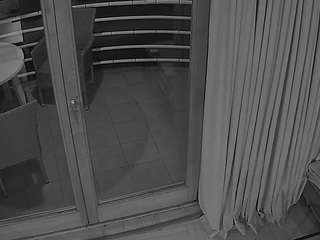 voyeurcam-julmodels-living-7
