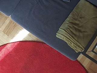 voyeurcam-julmodels-living-7