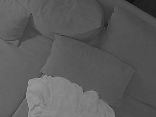 voyeurcam-julmodels-living-7