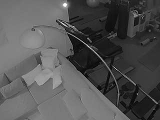 voyeurcam-julmodels-living-7