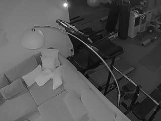voyeurcam-julmodels-living-7