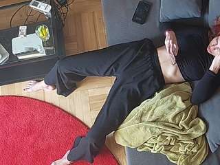 voyeurcam-julmodels-living-7