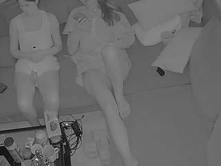 voyeurcam-julmodels-living-7
