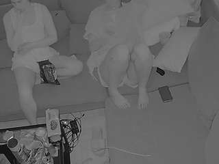 voyeurcam-julmodels-living-7