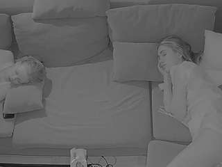 voyeurcam-julmodels-... webcam